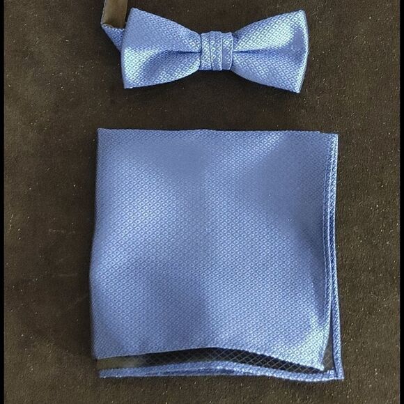 BOY'S LARR BRIO 3 PIECE FORMAL TUXEDO VEST & TIE - Picture 6 of 6